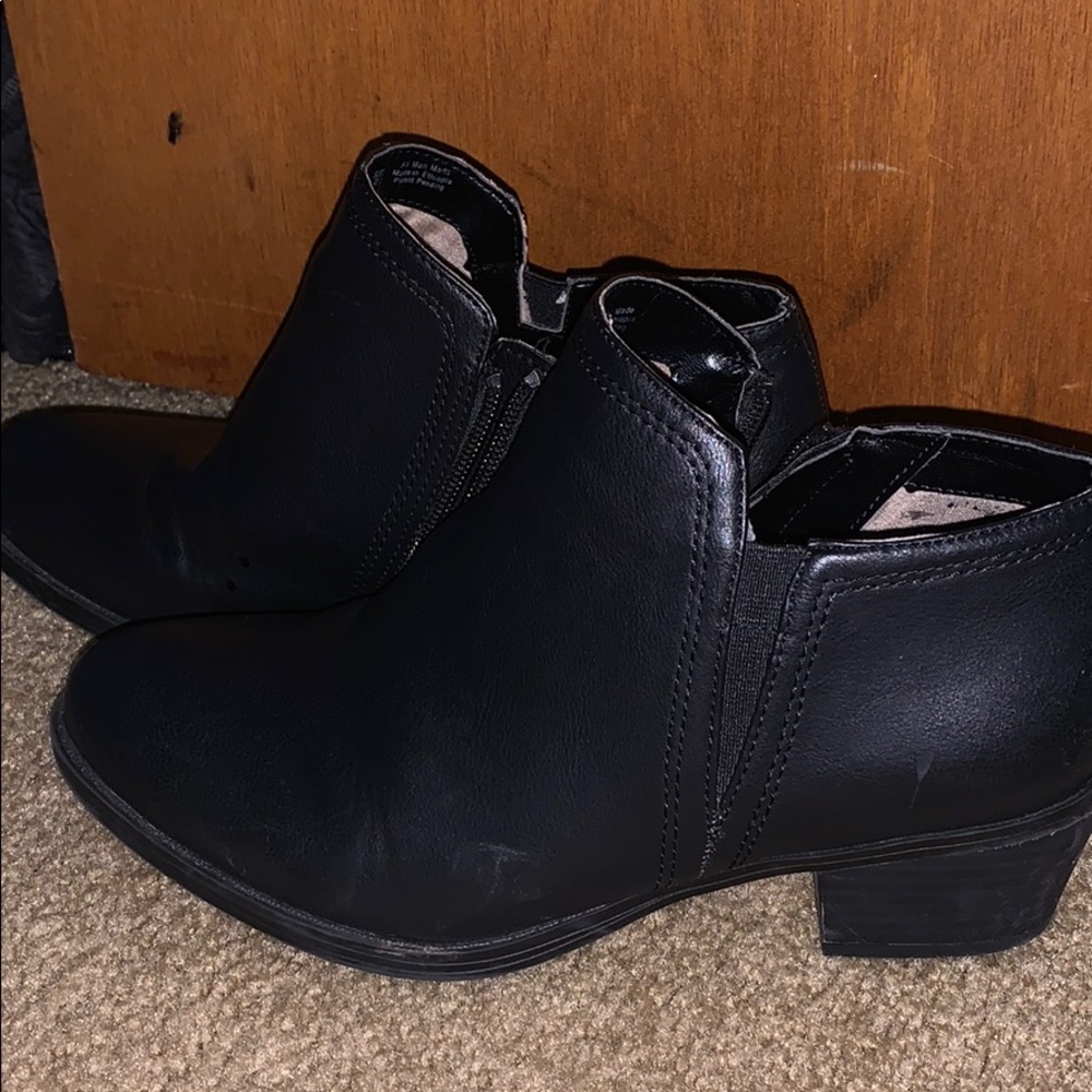 Black boots